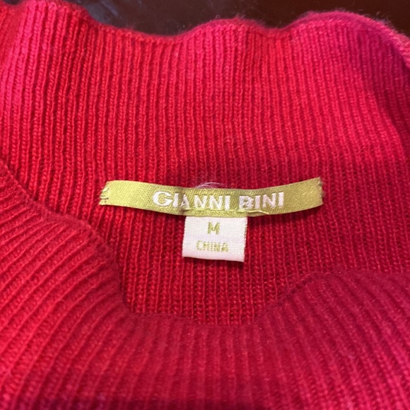 Gianni Bini Cold Shoulder Sweater - Red Size Medium - Picture 6 of 7